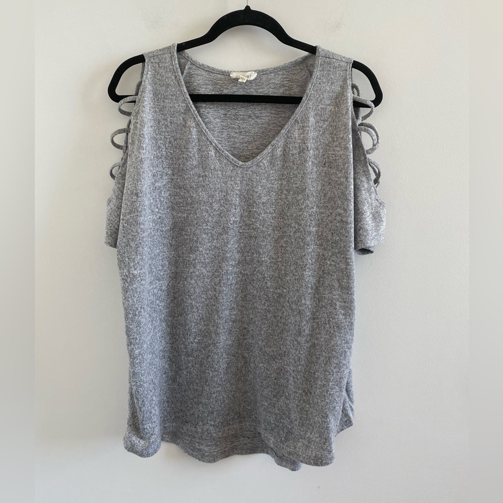 Siren Lily Heather Grey Cut Out Short Sleeve Top Size Large